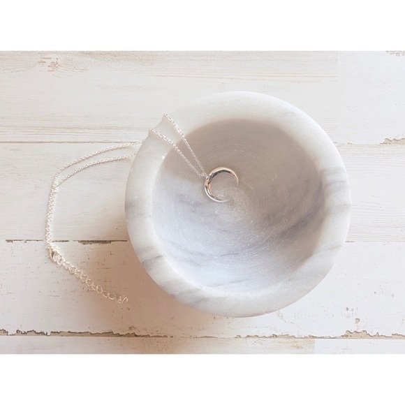 Classic Horn Necklace - Picture 7 of 8